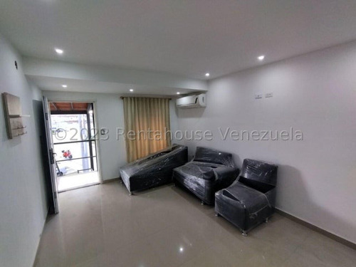 Apartamento En Venta En Cagua Corinsa 24-12447 Mvs