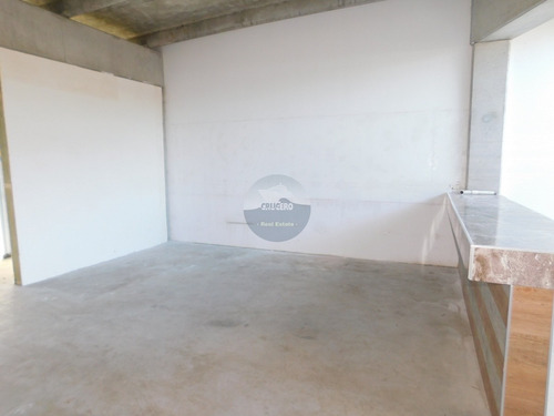 Local A La Venta Y Alquiler En Solanas- Ref: 5776