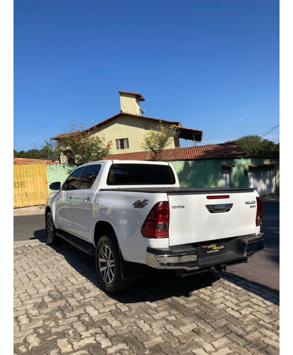 Toyota Hilux 2.8 SRX 4X4 CD 16V DIESEL 4P AUTOMÁTICO