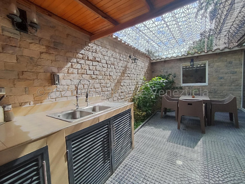 Townhouse En Venta En Urbanizacion El Limon Lmc Mls #25-14409