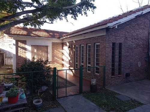 Venta Ideal Inversionista Local Y 4 Deptos