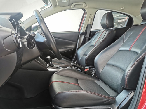 Imagen 11 de 13 de Mazda Mazda 2 1.5 I Grand Touring At 2016