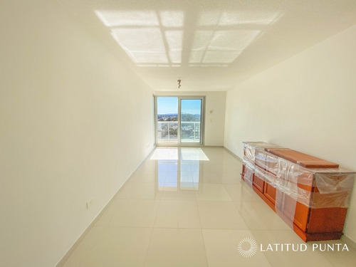 Apartamento En Roosevelt- Ref: 46