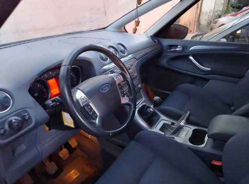 Imagen 2 de 9 de Ford S-max Trend