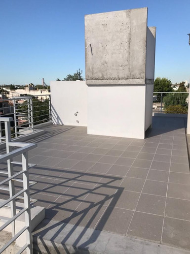 Imagen 6 de 6 de Departamento 2 Ambientes En Castelar