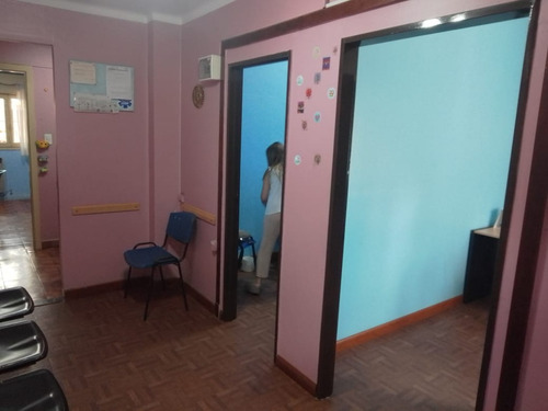 Imagen 5 de 12 de Consultorios U Oficinas Al Frente, Planta Baja- Alquiler-banfield-l. Zamora