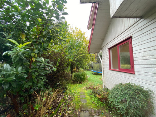 Casa De 78 M2 De2 Pisos, Sector Teja Sur, Isla Teja,valdivia