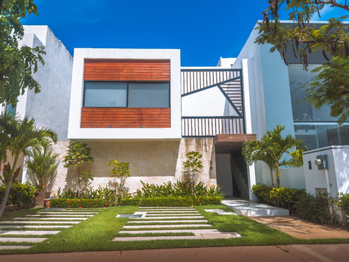 Venta De Villa En Bahía De Banderas