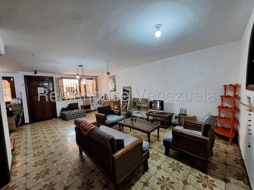 Oportunidad De Inversión Casa En Venta Urb Las Acacias Zona Comercial 25-12564 Hc