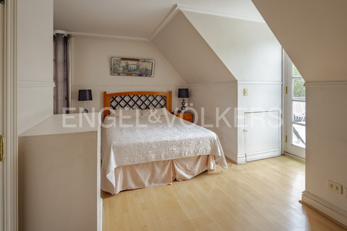 Casa Con Amplio Jardín En El Huinganal