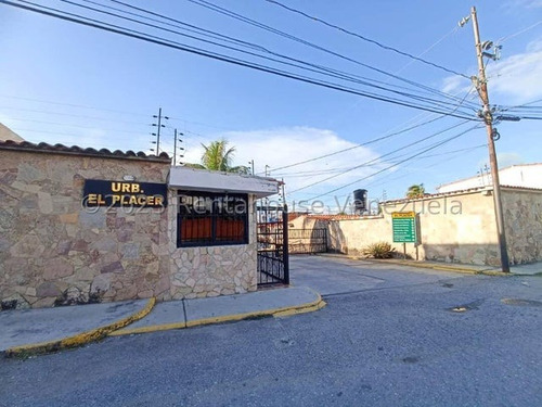 Casa En Venta Cabudare Urb El Placer  Codigo 2  3  3  3  8  5 5 Mildred Rent-a-house Trae Para Ti Esta Excelente Oprtunidad De Adquirir Una Casa En Un Urbanismo Privado Con Vigilancia Y Sistema De Seg