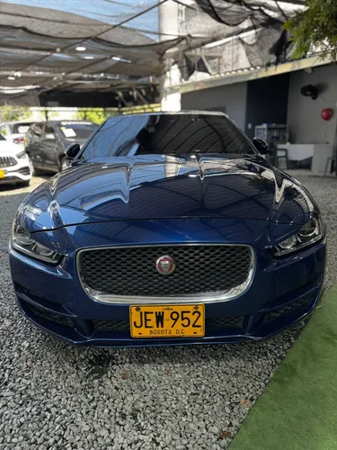 Jaguar XE 2.0 I4 Pure