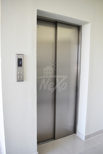 Imagen 8 de 19 de Apartamento Piso Alto En Torre Con Piscina Y Gym Cerca Del Homs, Santiago (ajp-202)