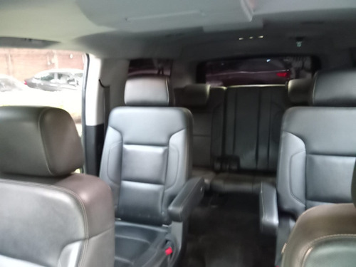 Chevrolet Suburban 5.3 Ltz V8 4wd 2da Cubo At