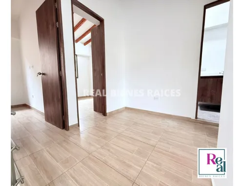 Se Arrienda Hermosa Casa Unifamiliar En Unidad Abierta.