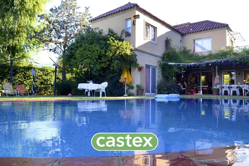 Imagen 2 de 28 de Casa De Cinco Ambientes En Venta En Mapuche C.c