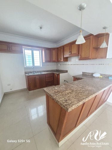 Apartamento En Reparto Universitario