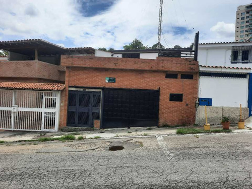 Imagen 1 de 21 de Vendo Casa 320m2 4h/3b/2p Santa Ines 4924
