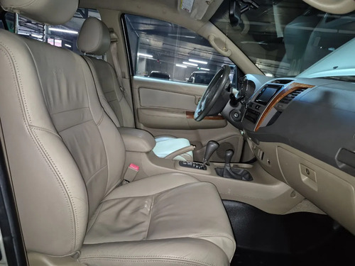 Toyota Fortuner 3.0 Sr5