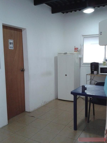 Imagen 5 de 14 de Galpones En Venta Barcelona
