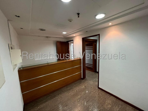 Bella Oficina En Torre Credicard Piso 14 Espectacular Vista. 2 Banos Area De Kichennette Vi Mls #25-11114