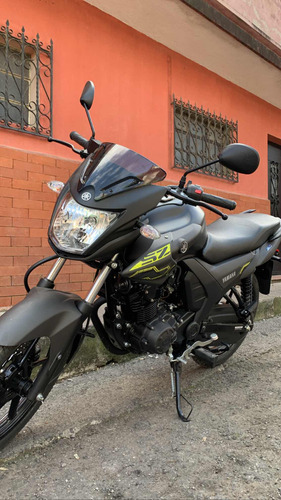 Imagen 2 de 2 de Yamaha Sz150