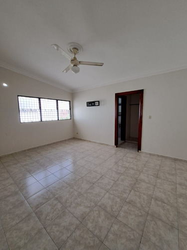 Casa En Arroyo Hondo Viejo En Venta