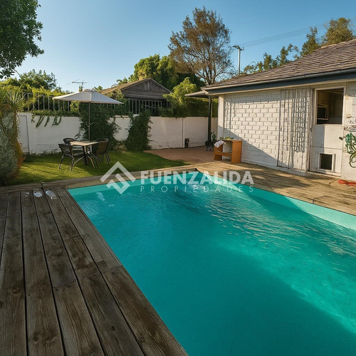 Casa En Venta De 3 Dorm. En Ñuñoa
