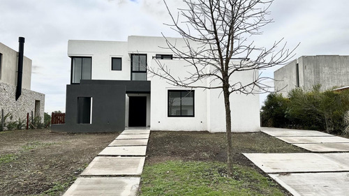 Venta, Casa, El Canton, Barrio Golf, Lote Al 300, 6 Ambientes