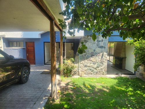 Alto Las Condes, 4 Dorm, 700 Mts2 De Terrano, Disponible