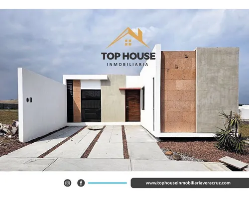 Casa En Venta En Veracruz En Lomas Del Mediterraneo Con 2 Habitaciones