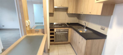 Departamento En Arriendo De 2 Dor Tipo Mariposa. En Santiago