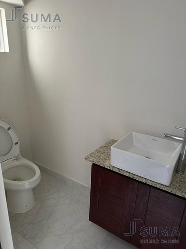 Casa En Venta En Col. Nuevo Aeropuerto, Tampico Tamaulipas.