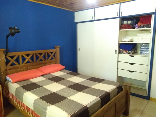 Casa En Venta De 2 Dormitorios C/ Cochera En Cabalango