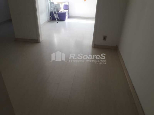 Imagem 8 de 15 de Apartamento Com 2 Quartos Na Tijuca. Rua Antônio Baslio - Jcap30466