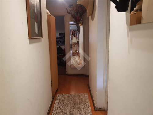 Casa En Venta De 7 Dorm. En Peñalolén