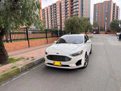 Ford Fusion Híbrido