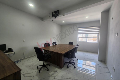 Venta De Edificio En Zona Céntrica De Querétaro, Ideal Para Oficinas