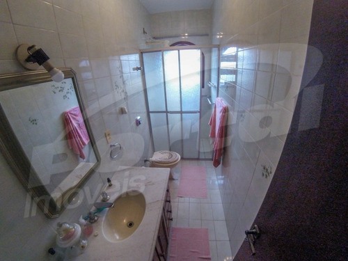 Casa Muito Ampla Em Localização Privilegiada, Contendo 4 Dormitórios, Sendo 2 Suítes, Todos Os Cômodos Grandes E Confortáveis. - 3578471v