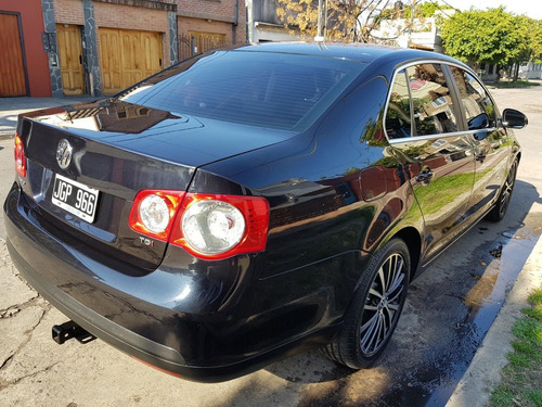Volkswagen Vento 1.9 I Advance 2010