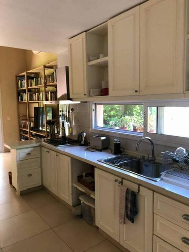 Venta De Excelente Casa Con Muy Buen Jardin