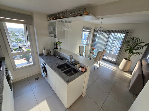 Dueño Vende Departamento 3 Ambiente C/ Cochera - Al Frente Con Orientación Norte