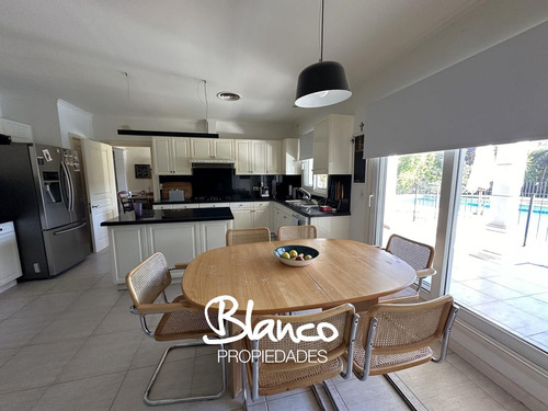 Casa En Venta En La Lomada, Pilar, G.b.a. Zona Norte