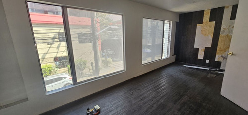 Oficina O Consultorio 80m2 Acondicionada Con Privados