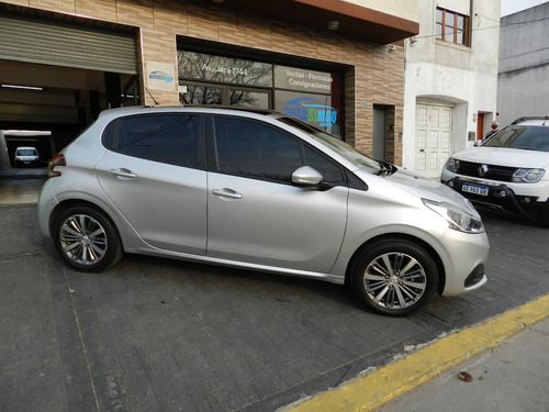 Imagen 2 de 10 de Peugeot 208 Feline 1.6 - Permuto Financio