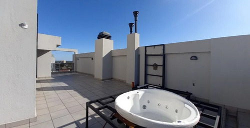 Imagen 15 de 18 de Oficina O Monoambiente Con Balcon Al Frente