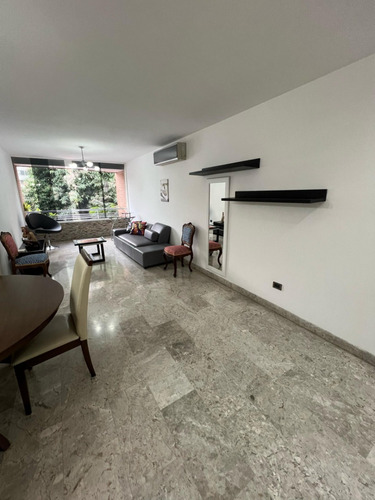 Se Alquila Moderno Apartamento En Santa Eduvigis