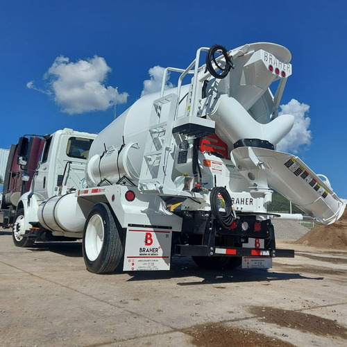 Imagen 8 de 10 de Trompo Hormigonera Minero 4m3, Chasis International 8600