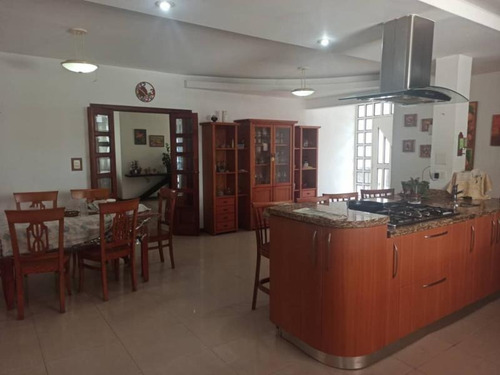 Imagen 4 de 16 de Gabriel Rivas Vende Casa En Urb. Guaparo Valencia Cod: Lemc-442
