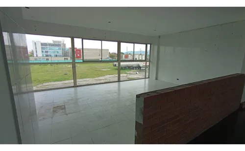 Local Comercial Vía Bogotá Siberia, 173 M2 Vendo